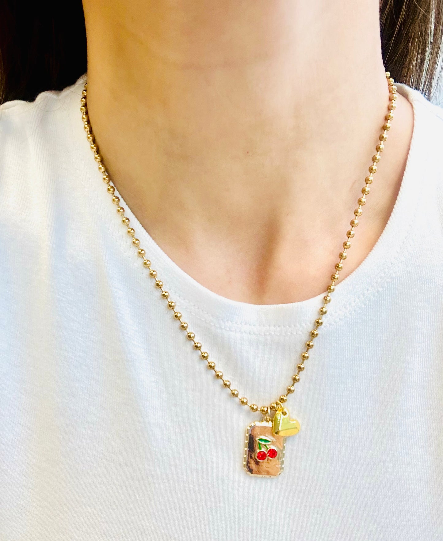 Collar cherry