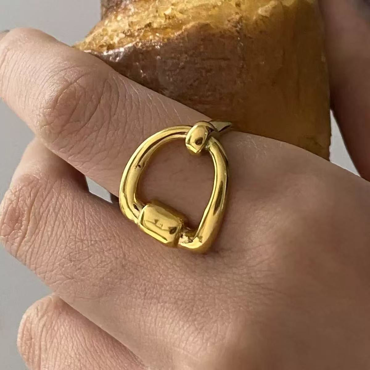 Anillo Belt Dorado