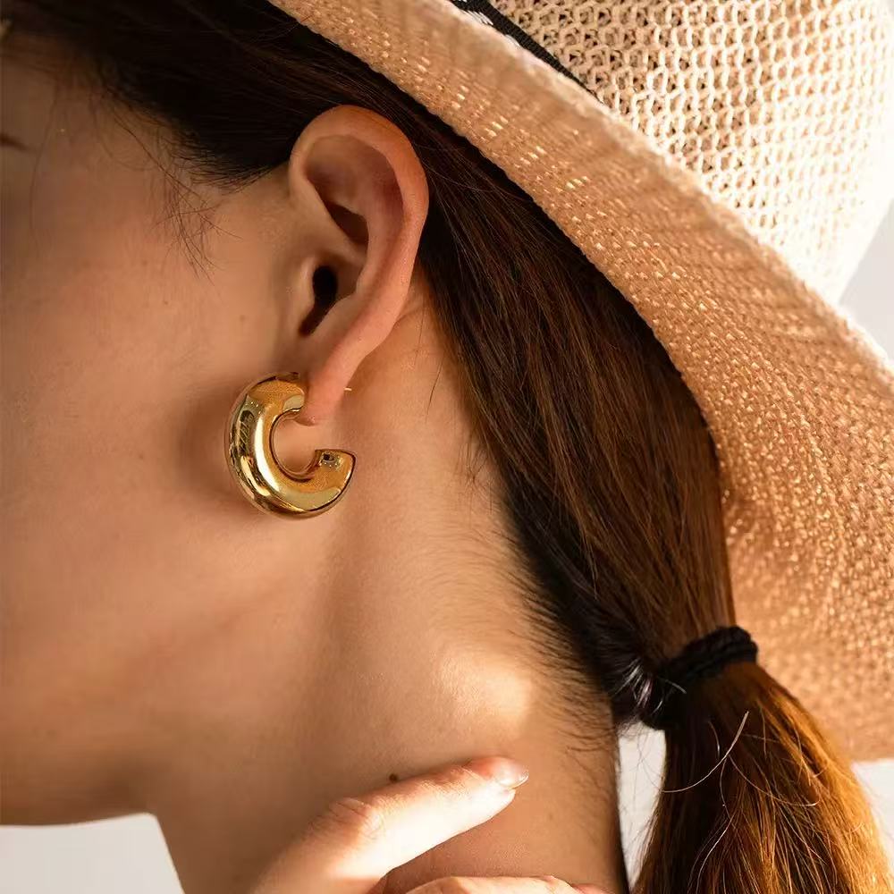 Aretes Big C