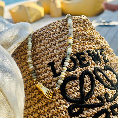 Collar mano “yo dekreto” con ágatas