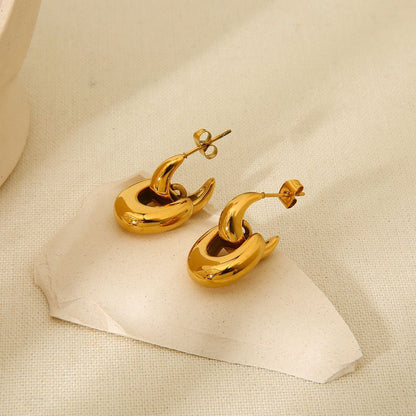 Aretes Q Dorados